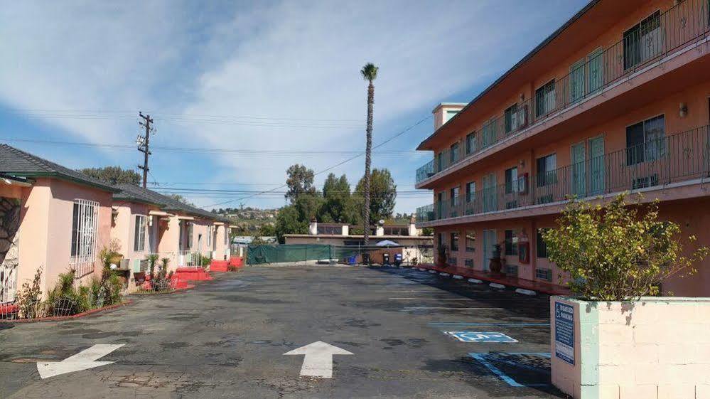 La Petite Rouge Motel San Diego Exteriér fotografie